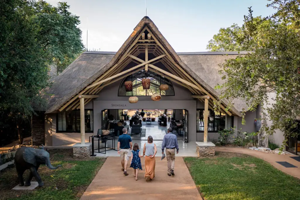 Ultra‑Luxury Masai Mara Conservancy Fly‑In Safari — 6 Days 4 Ultra‑Luxury Masai Mara Conservancy Fly‑In Safari — 6 Days